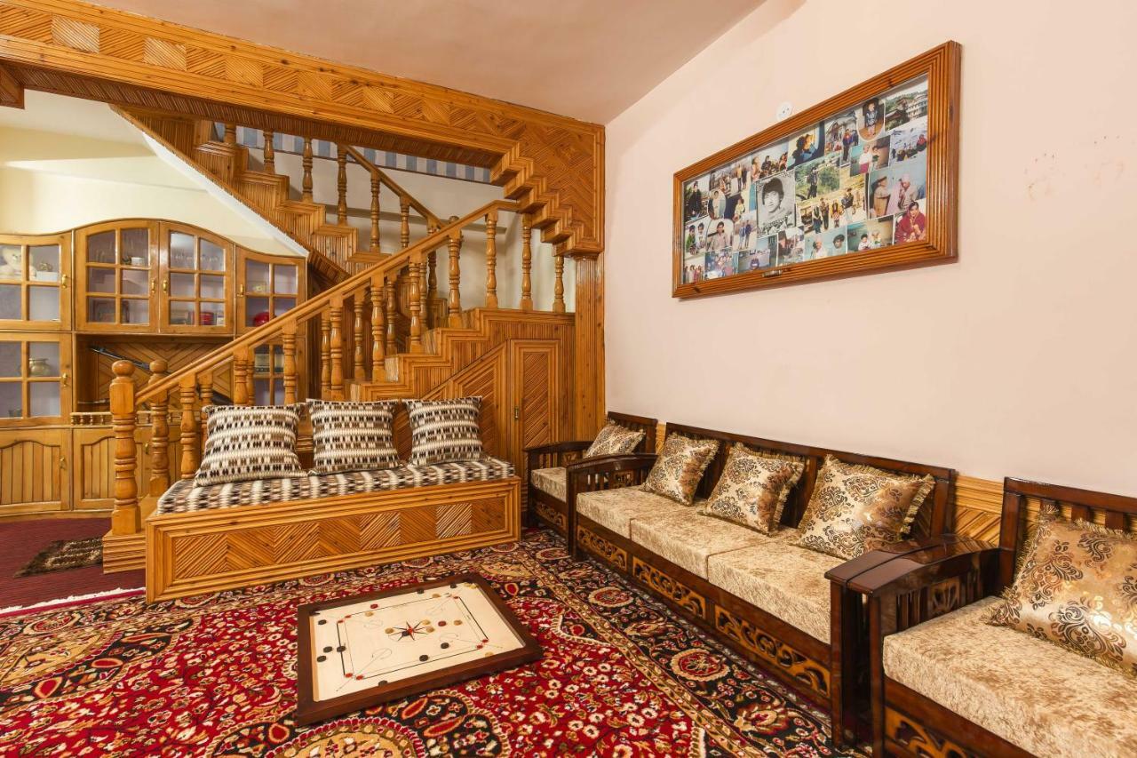 Zostel Homes Kotkhai  Shimla Exterior foto